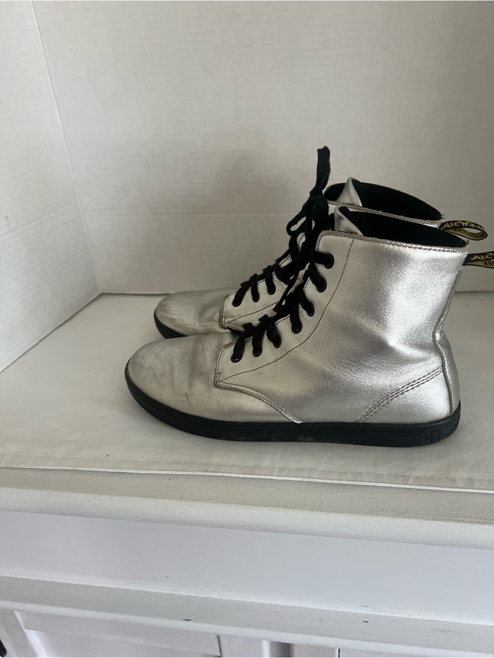 Revolve Dr. Martens Leyton 7-Eye Boot in Silver Sz Womens 8 - Picture 6 of 8